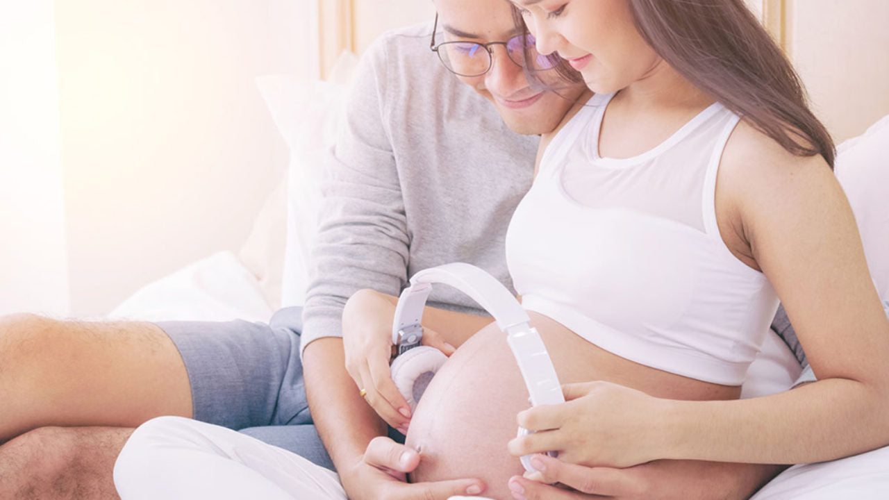 O que os bebês realmente escutam dentro da barriga?