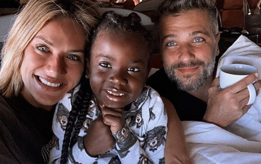 Bruno Gagliasso e Giovanna Ewbank adotam mais uma criança africana