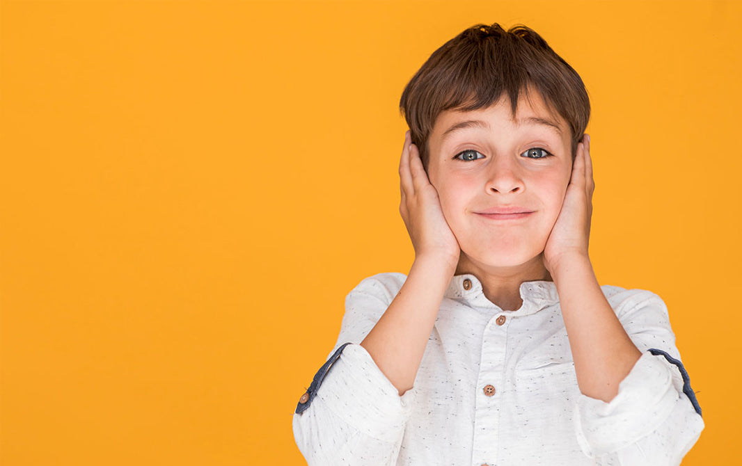 Qual é a hora certa para corrigir a orelha de abano do seu filho?