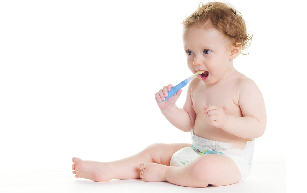 Quais são os primeiros cuidados com a saúde bucal do bebê?
