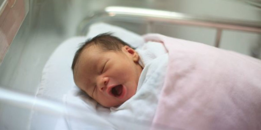 Maternidades restringem visitas a recém-nascidos por causa do coronavírus