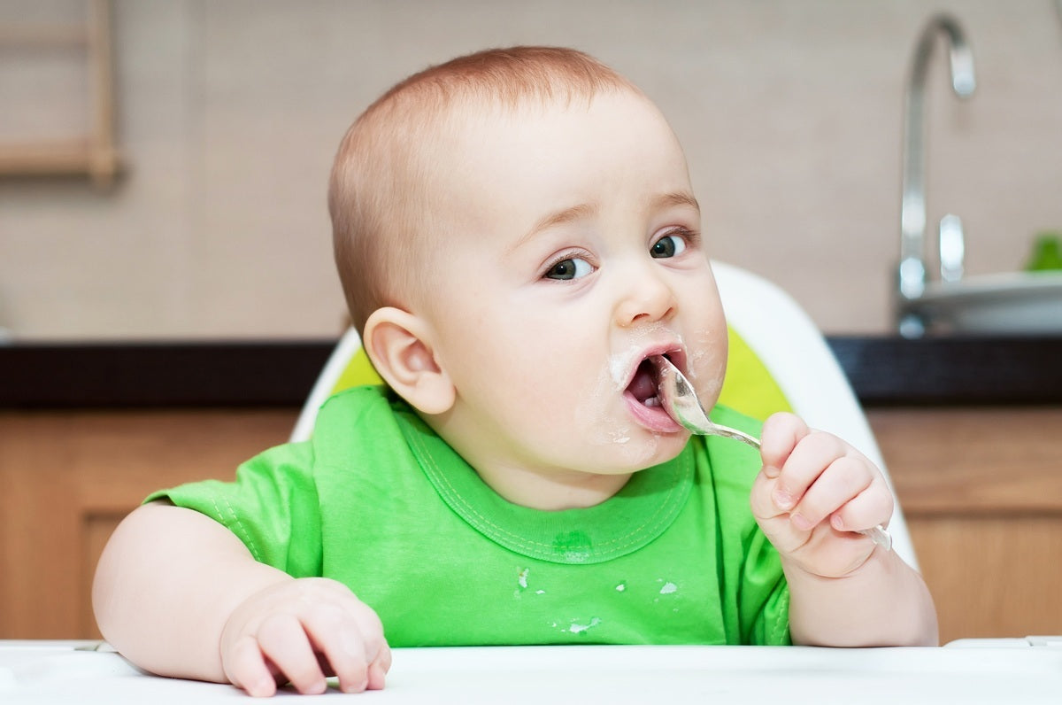Conheça os alimentos que devem ser evitados durante o primeiro ano do bebê